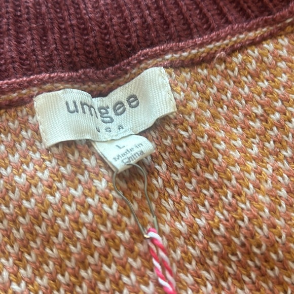 Colorblock Knit Vest - Picture 3 of 4